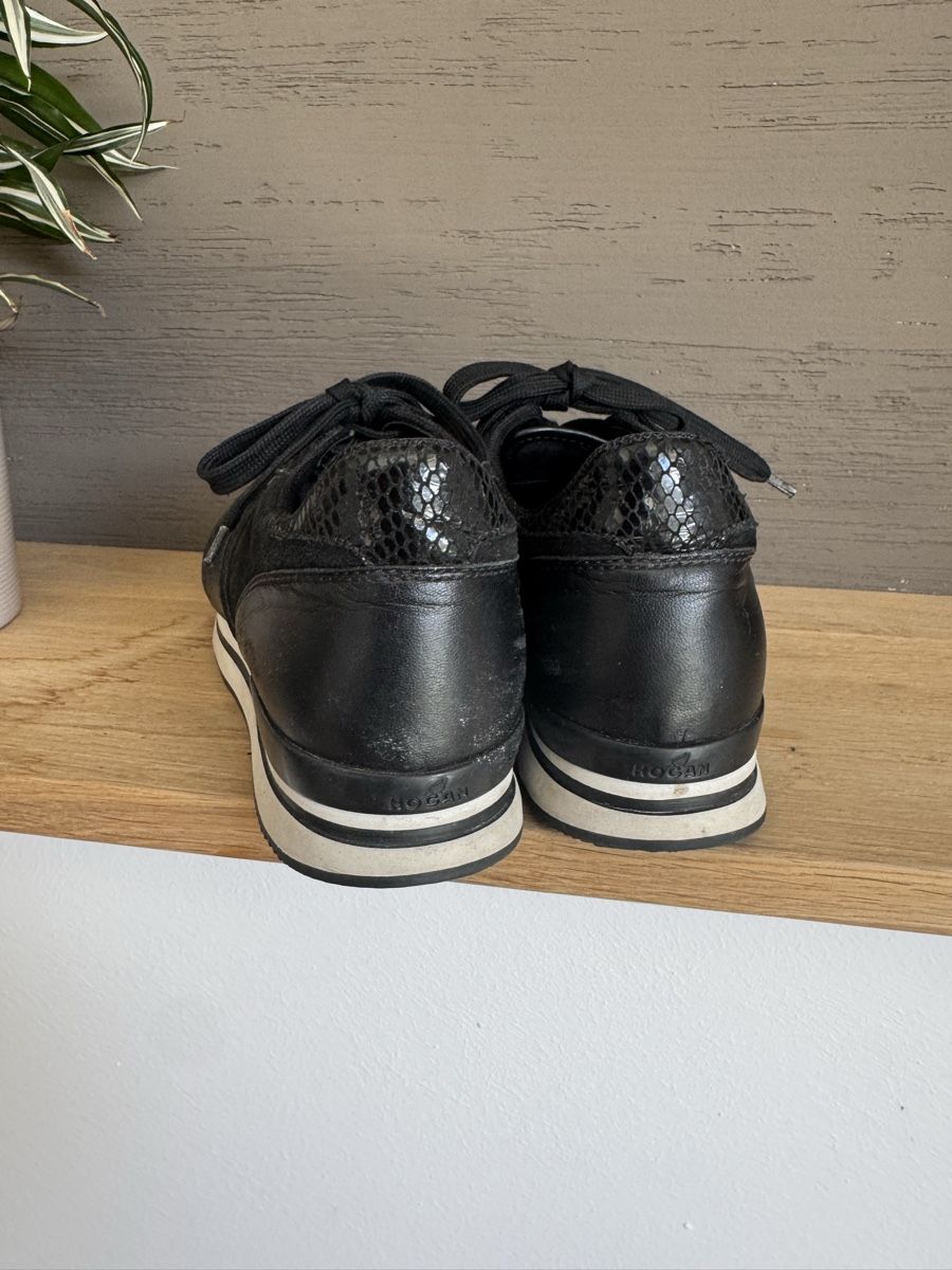Hogan Scarpe da donna: Sneaker Hogan schwarz Gr. 39 Damen  – Usato da Aathal-Seegräben venduto da Neja80 2