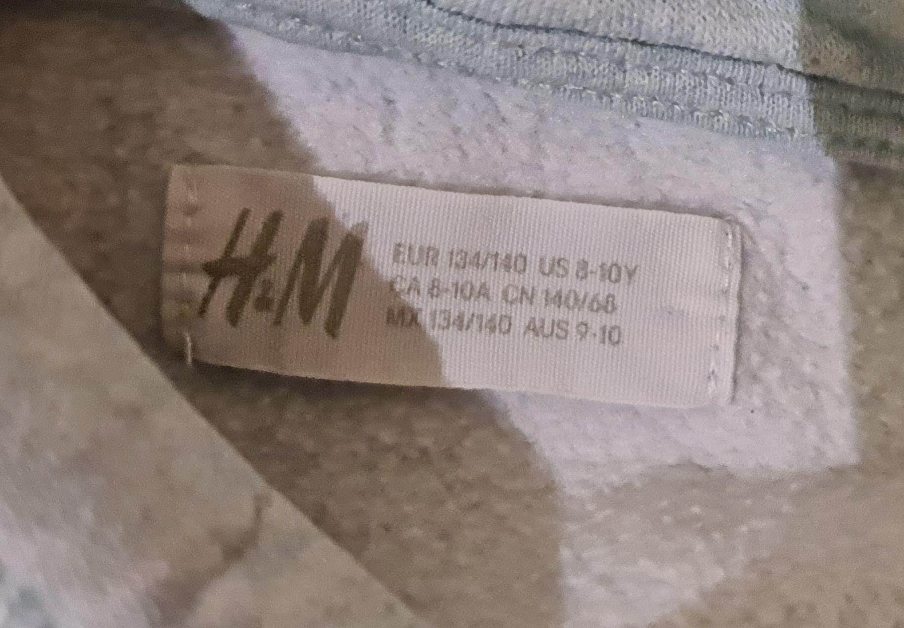 H&M Maglioni & Felpe: Cooler Kinder-Hoodie – Usato da Fehraltorf venduto da Sumin 3