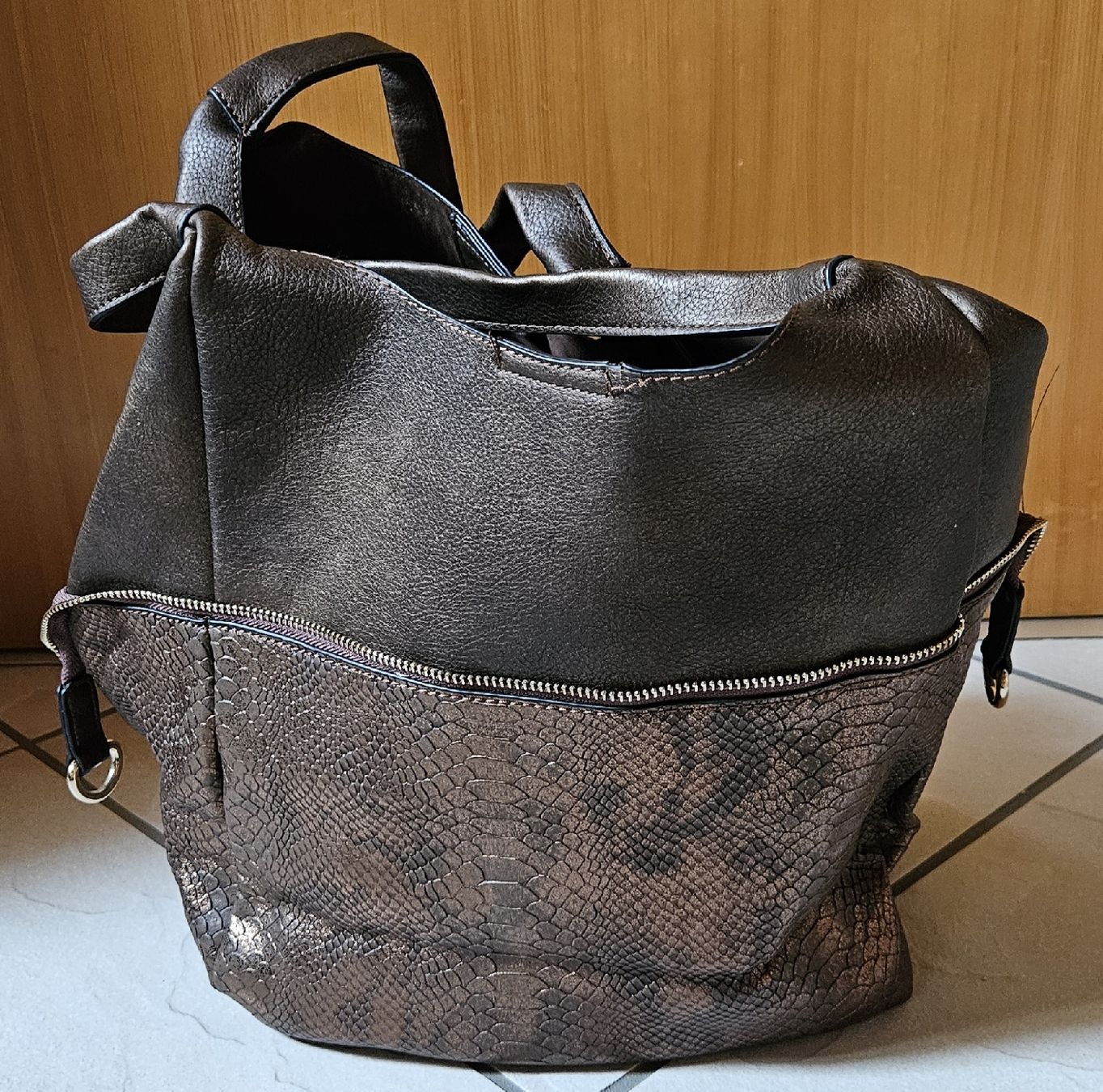 Borse da donna: Sacs à main – Usato da Sierre venduto da epiney11 7