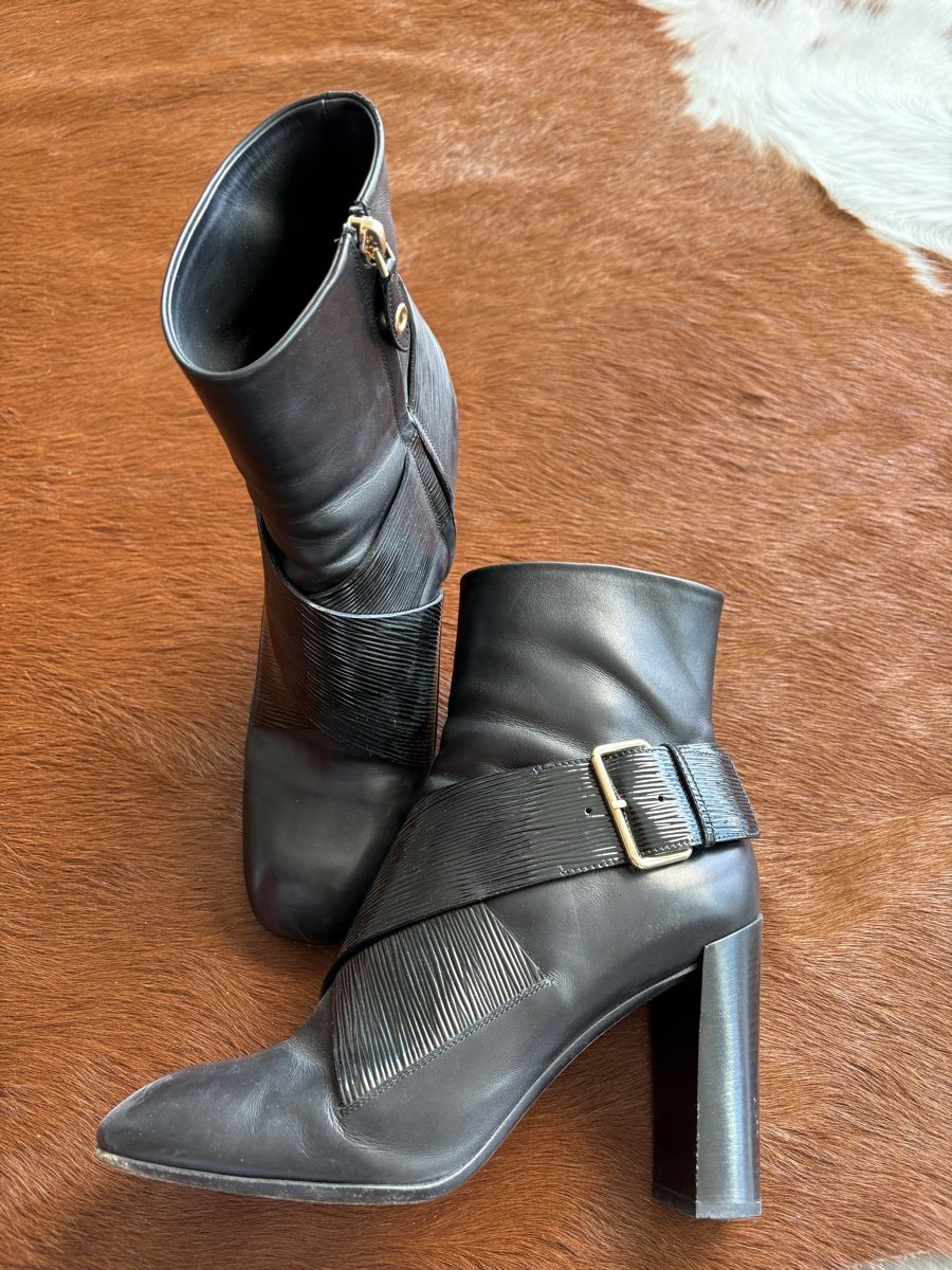 Scarpe da donna: 🎉LOUIS VUITTON ab 1.-🎉 – Usato da Aetingen venduto da Luv580 1