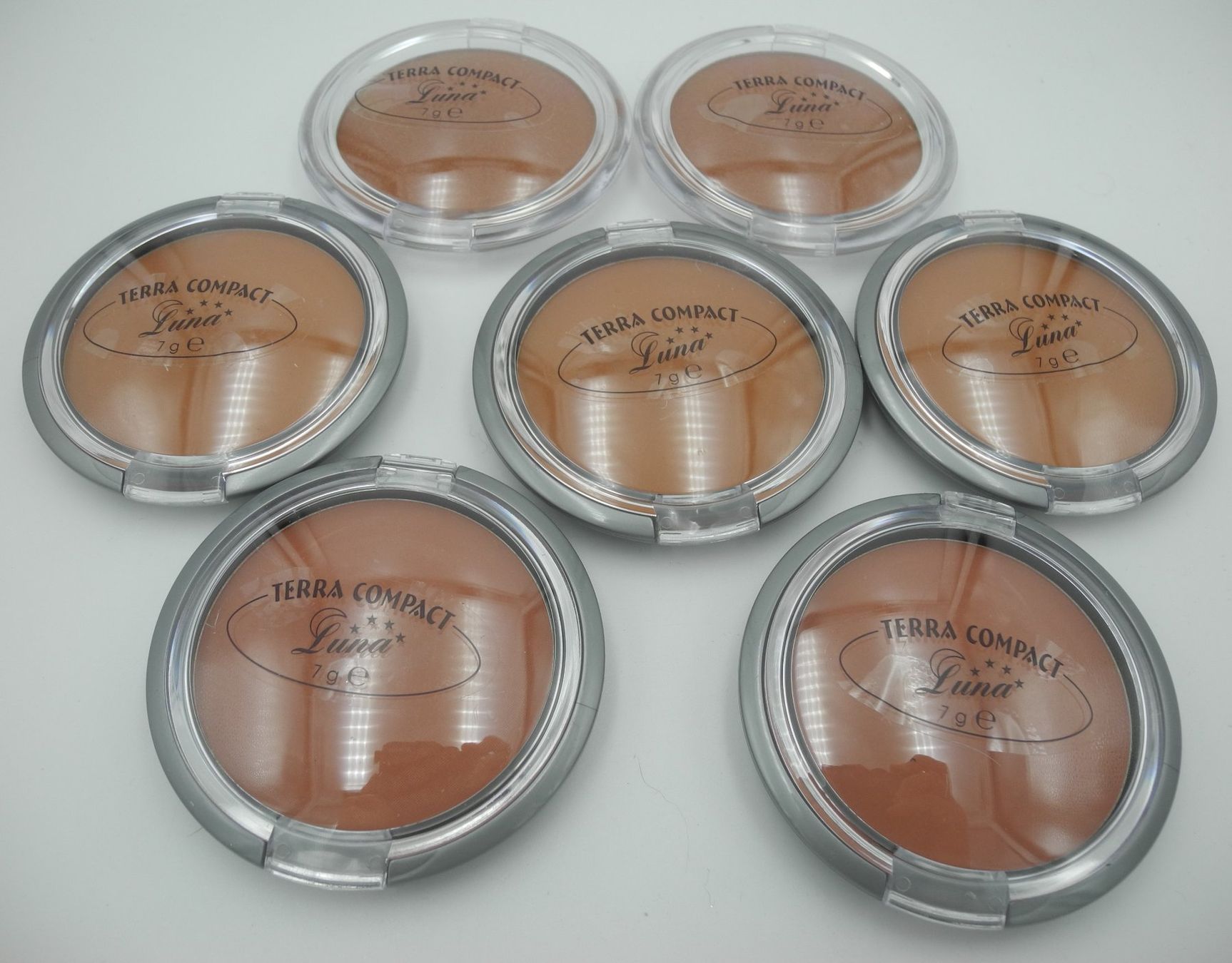 Make-up: Luna Cosmetics 7 Stk. Terra Compact, Nr. g14 – Nuovo (secondo la descrizione) da Kottwil venduto da Crazyrolf