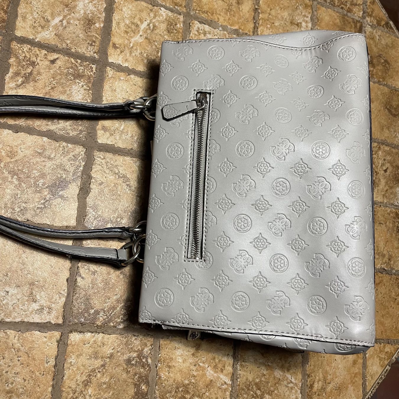 Guess Borse da donna: Borsa GUESS -Originale! in bell colore elegante e spaziosa – Nuovo (secondo la descrizione) da Gordevio venduto da LanaZimm 4