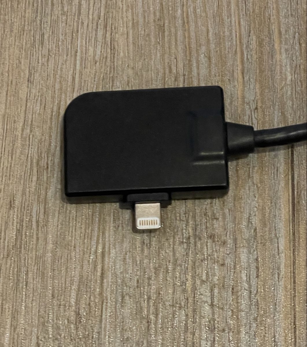 Unità & Adattatore: VW MDI Lightning Adapter Kabel IPhone / IPode – Usato da Wichtrach venduto da BRASLETTI_76 1