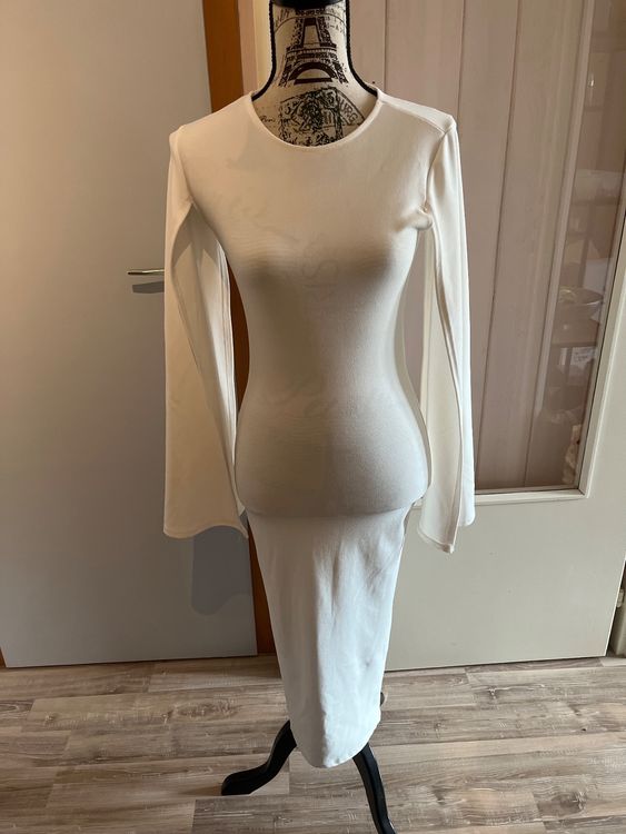 Boohoo robe blanche hot sale