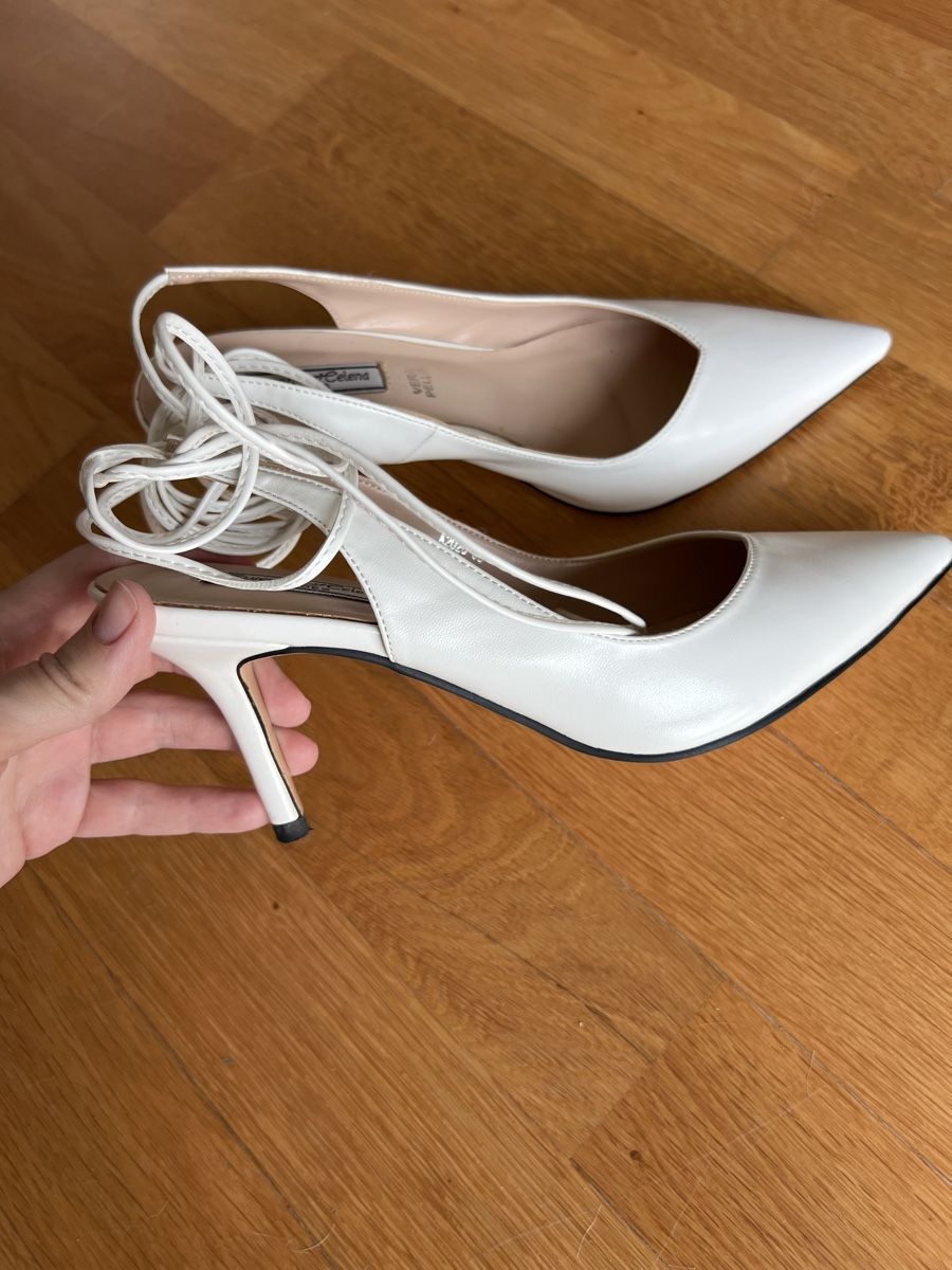 Scarpe da donna: White Leather Heels, Size 37, worn once – Usato da Goldau venduto da Kseniya123 2