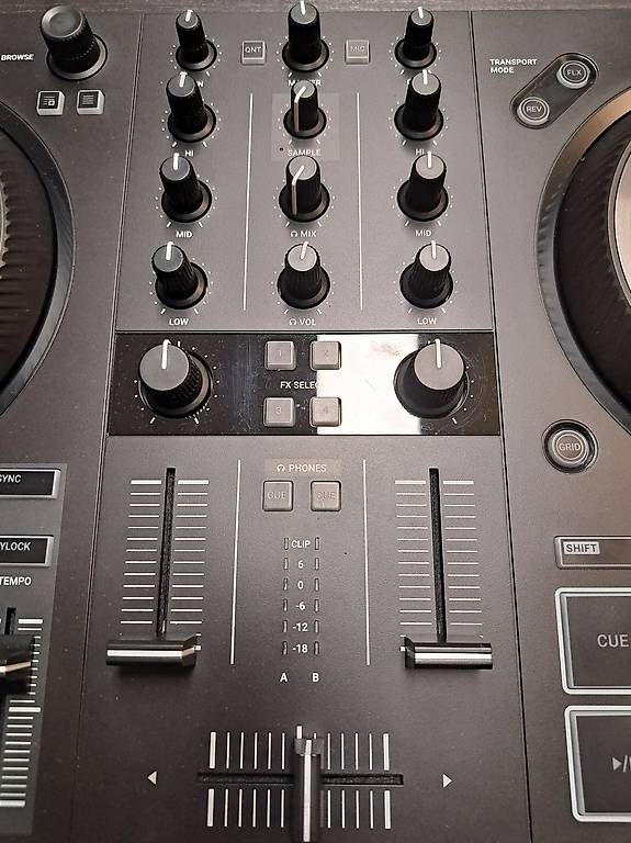 Platines de mixage: Traktor Kontrol S2 – D'occasion à Figino par tog_hms6 1