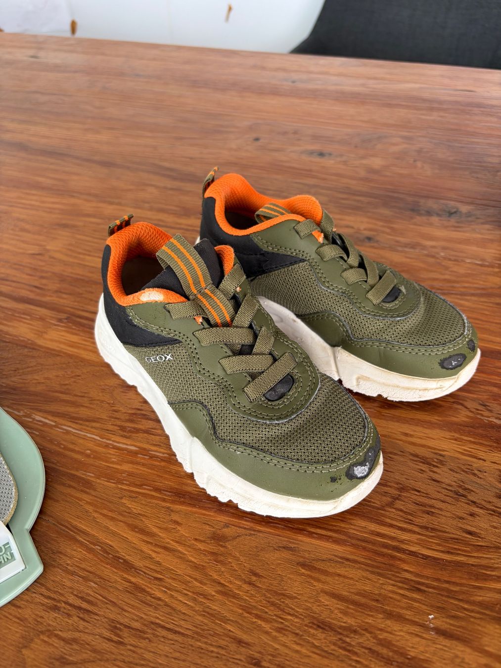 Geox Scarpe per ragazzi: Sneakers Geox 29 – Usato da Schlieren venduto da gor_jgx7