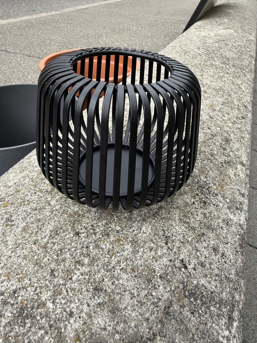Blomus Lanterne: Blomus Windlicht schwarz Metall – Usato da Zürich venduto da chr_5yqg
