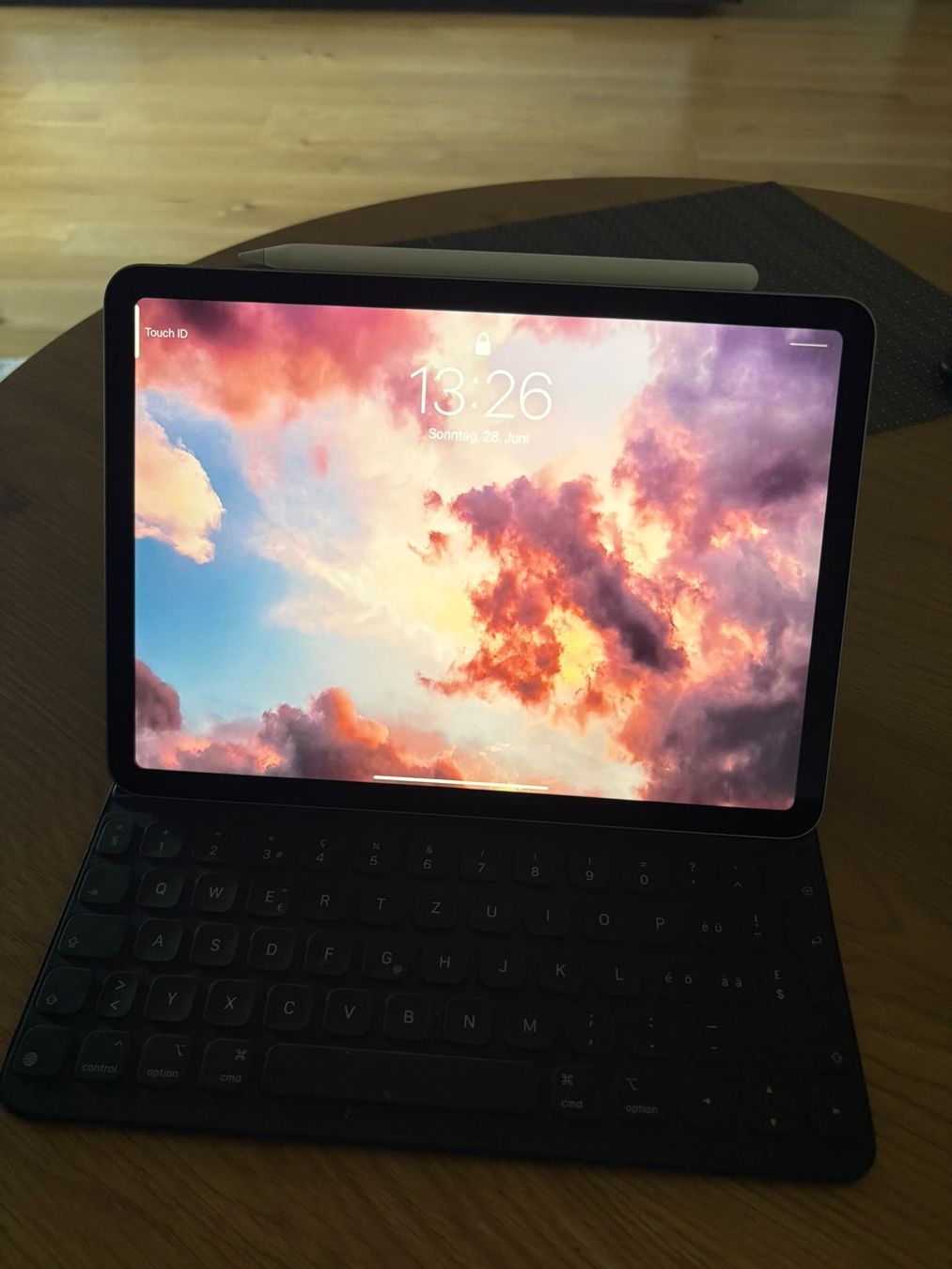 Apple Tablet PC: i Pad Air 4.Generation – Gebraucht aus Uznach von songoku759 8
