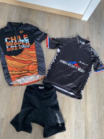 Bike Trikot und Velohose 128