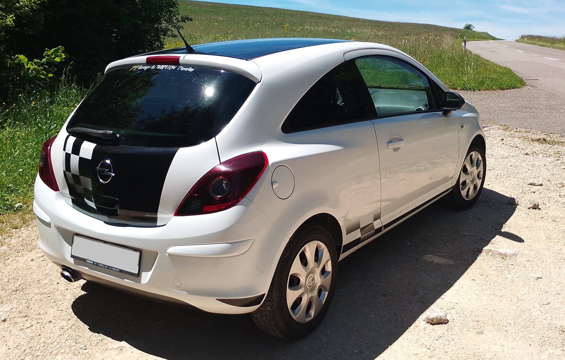 Opel Automobili: OPEL Corsa D 14 (2011) – Usato da Courgenay venduto da ZubR237 2