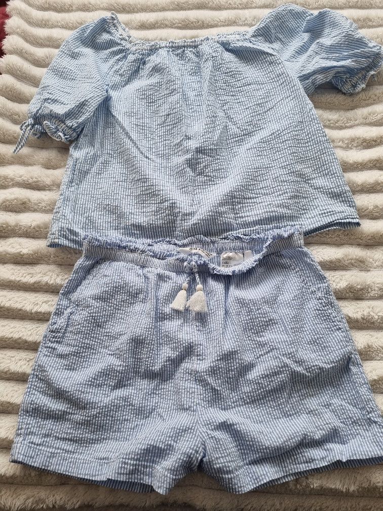 H&M Kleiderpakete & -sets: Ensemble H&M rayé bleu et blanc, taille 158/164 cm – Gebraucht aus Riddes von pierre-a-facettes