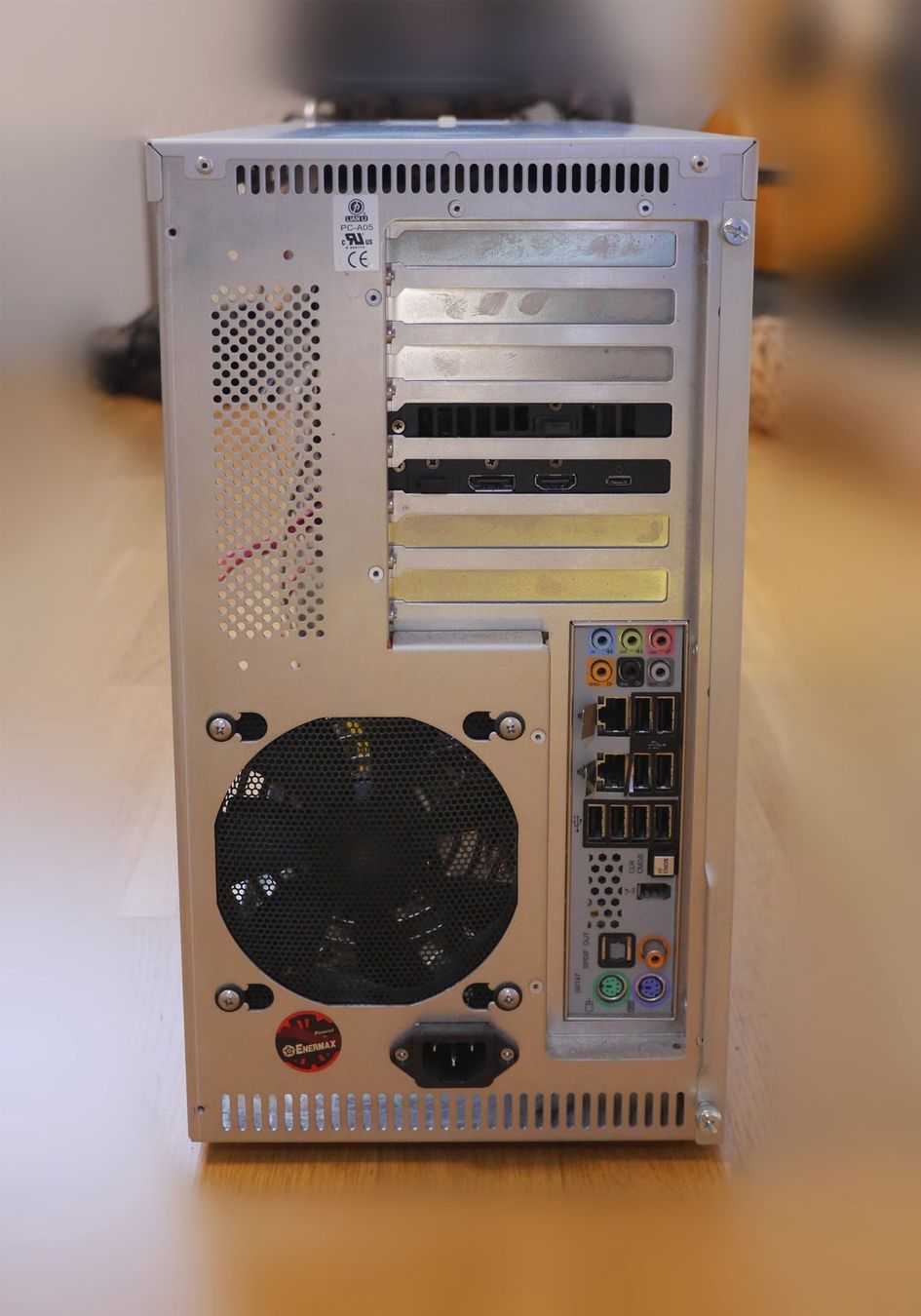 PCs: Windows Kompatibler Midi Tower PC – D'occasion à Dietwil par deneb26 1