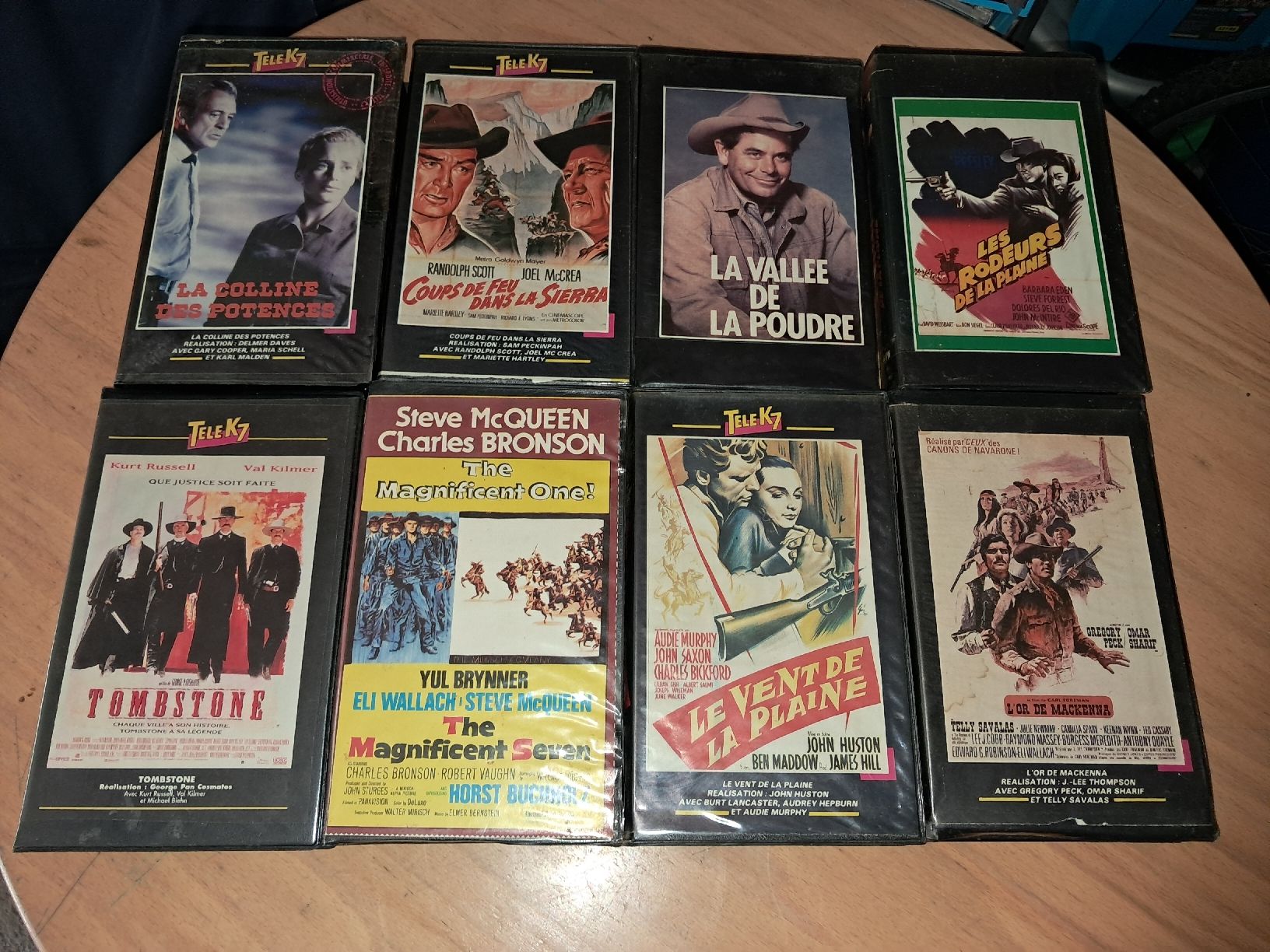 Alle VHS: Lot de 8 VHS WESTERN – Gebraucht aus Le locle von juliensaran