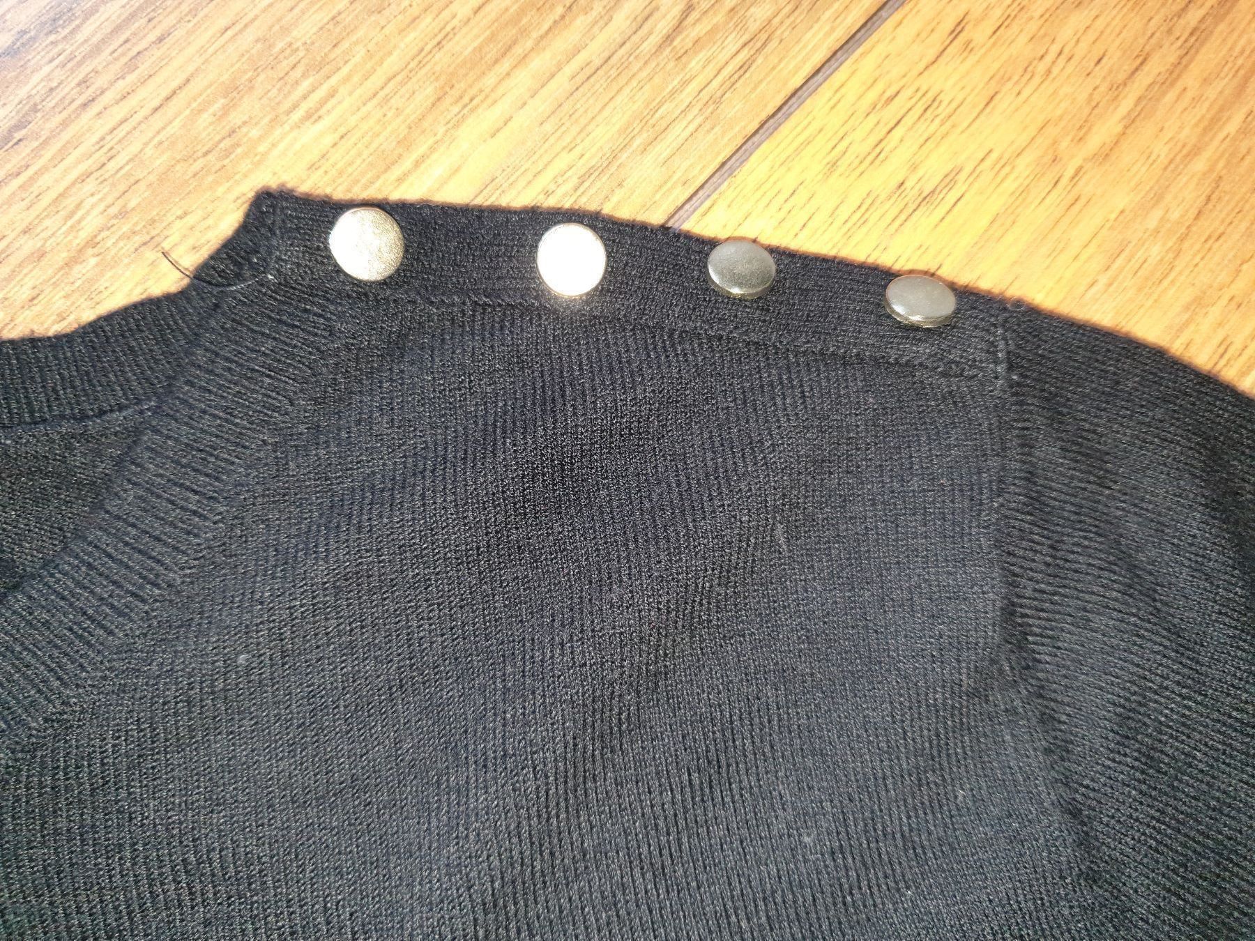 Only Maglioni & Felpe: ONLY Pulli, schwarz Gr. L (42) – Usato da Buchrain venduto da Baba-Jaga 1