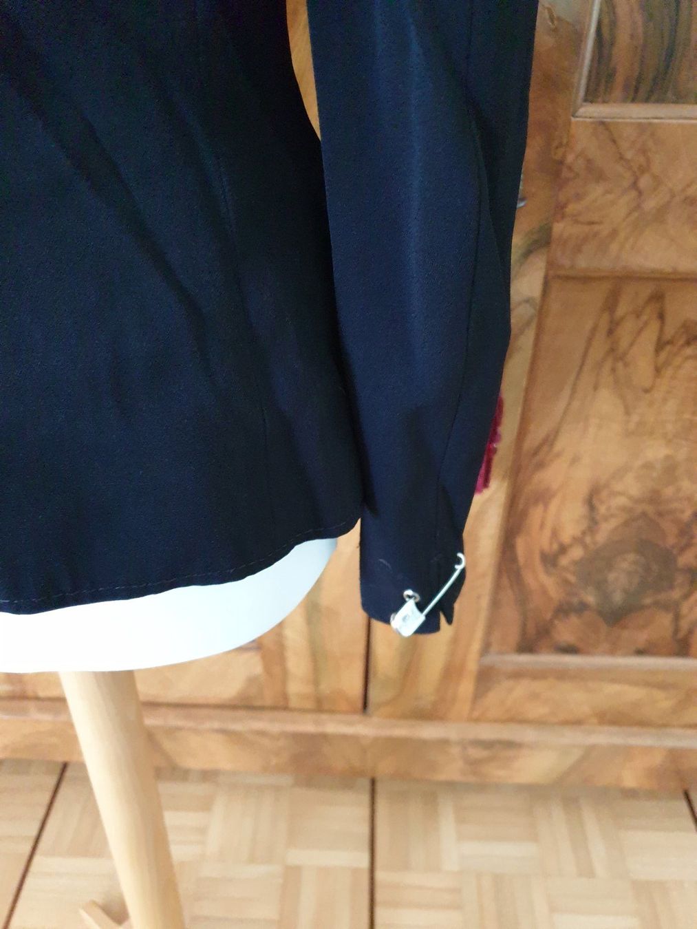 Moschino Giacche: Moschino CheapandChic Jacke Mega Gr. 36 – Usato da Bottmingen venduto da sandy_2 4