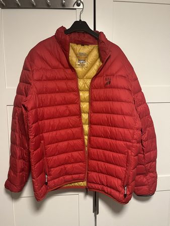 Rote Globe Trotter Daunenjacke, Grösse L - Winter Top!