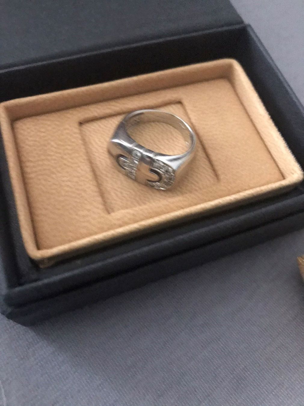 Bulgari Ringe: BVLGARI DEMI PAVEE PARENTESI RING, – Gebraucht aus ZÜRICH von Mitzi-2025 3