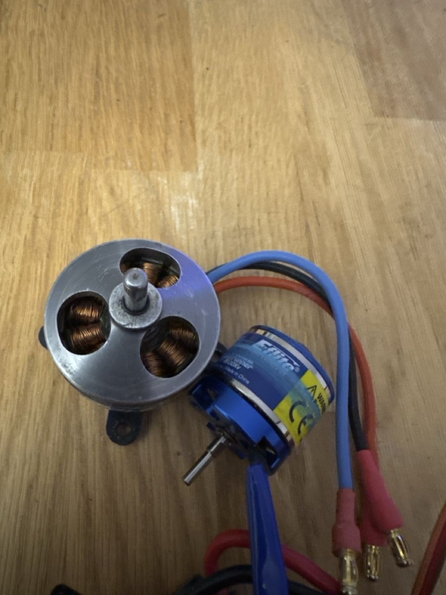 E-Flite Motori: E-Flite Regler 25 A plus F Flight Motor 2x – Usato da Zollikofen venduto da ton_2fns 2