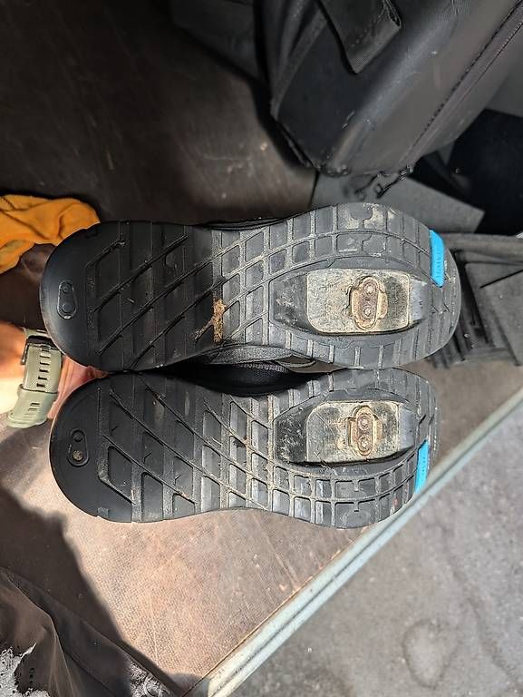 Chaussures hommes: Crankbrothers Klickschuhe 42 – D'occasion à Erstfeld par up. 2