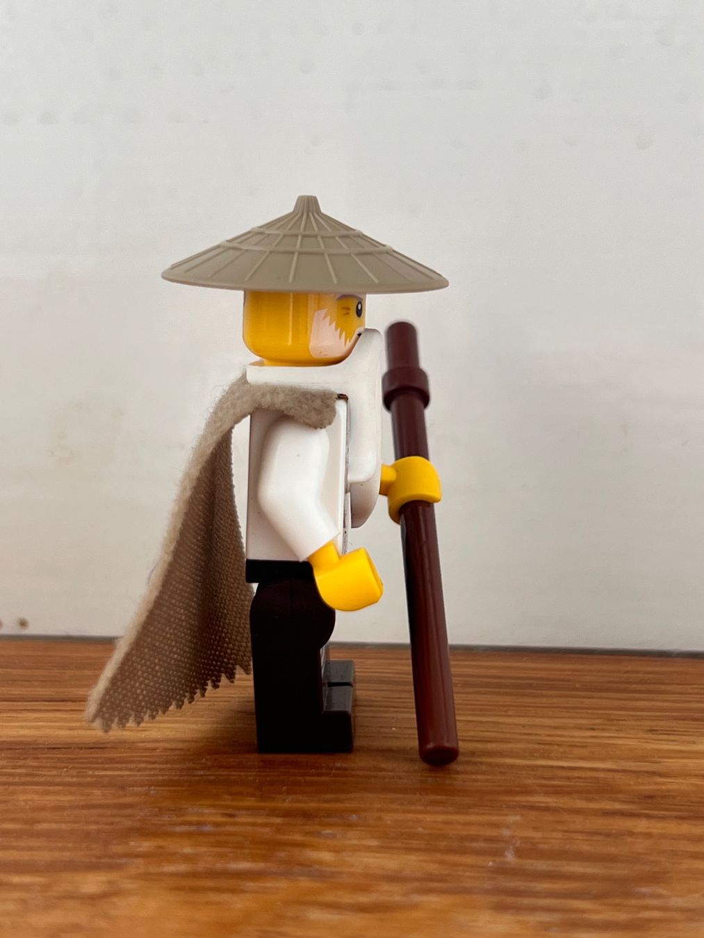 Lego Statuette: Wu Master, Fuzzy Cape – Nuovo (secondo la descrizione) da St. Gallen venduto da kur_w687 2