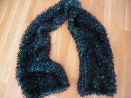Gestrickter Schal Grün/Schwarz