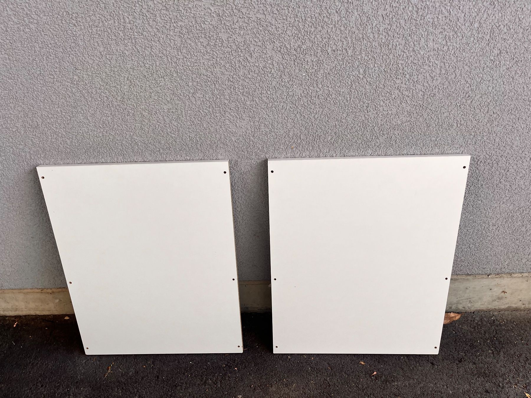 Ikea Armoires: 2 tablettes IKEA KOMPLEMENT blanc – D'occasion à Fribourg par Mikassassa