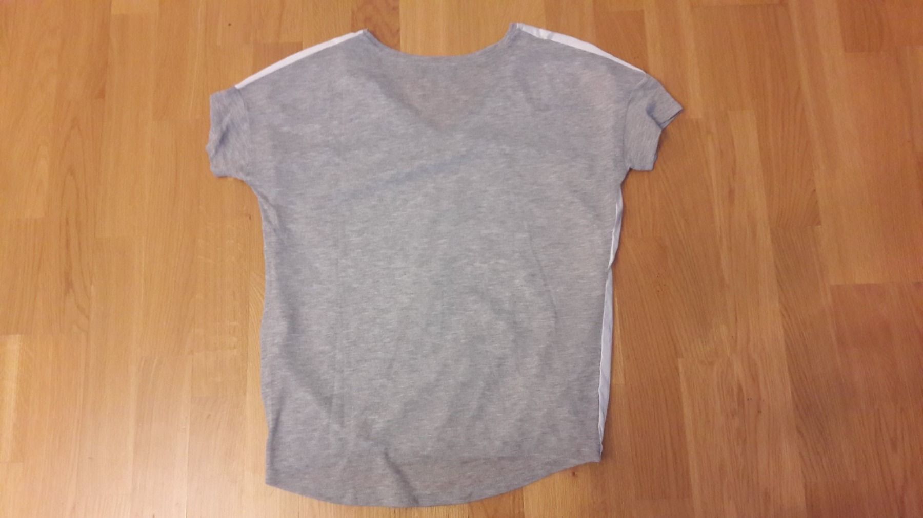 T-shirt: Decay T-Shirt Gr. S – Usato da Buchs venduto da sonjaja 3