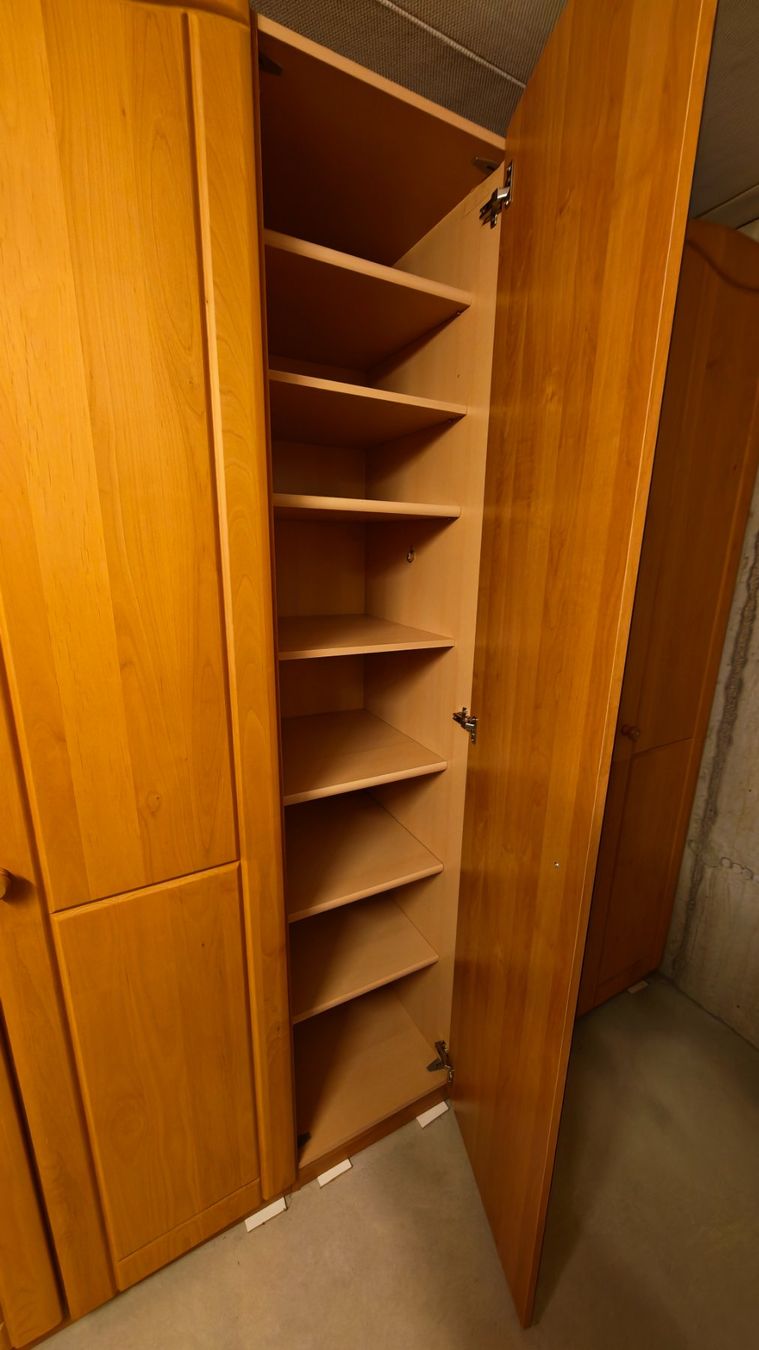 Armadi: Kleiderschrank Holz – Usato da Berikon venduto da Kudi56 3
