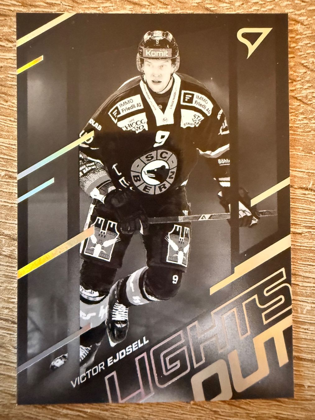 Sportzoo Cartes à collectionner: Victor Ejdsell - SC Bern - Lights Out - LO-14 – Neuf (Voir description) à Cheyres par KeK04
