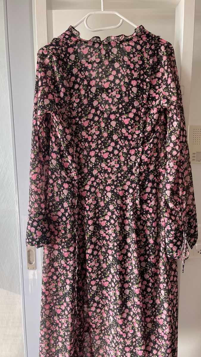 Arket Vestiti: Arket Floral Dress, Size 36 – Nuovo (secondo la descrizione) da zug venduto da Inaar 8