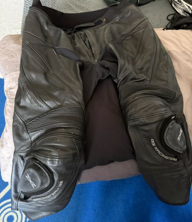 Motorradhose Marke ixs und Grösse 315