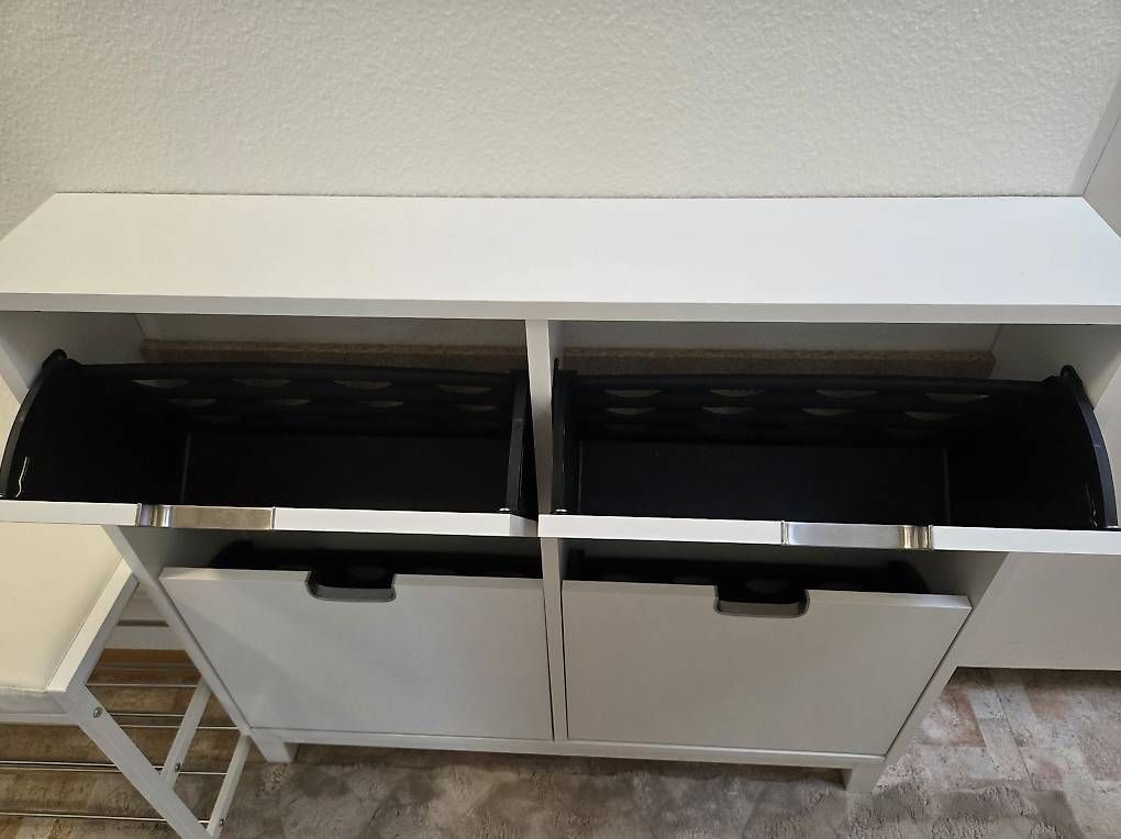Panchine: Schuhschrank mit Schuhbank – Usato da Liestal venduto da detja83