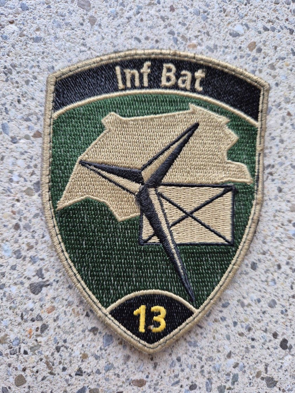 Schweizer Armee Placchette & Badge: *** Badge Inf Bat 13 mit klett *** – Nuovo (secondo la descrizione) da Riedholz venduto da fr_sIruP