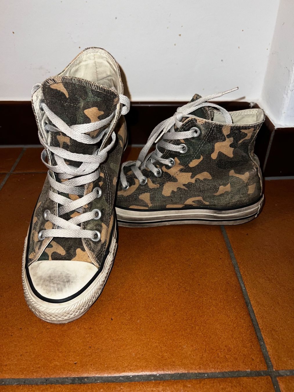 Converse Scarpe da donna: Converse All Star – Usato da Bellinzona venduto da bul_mvy5