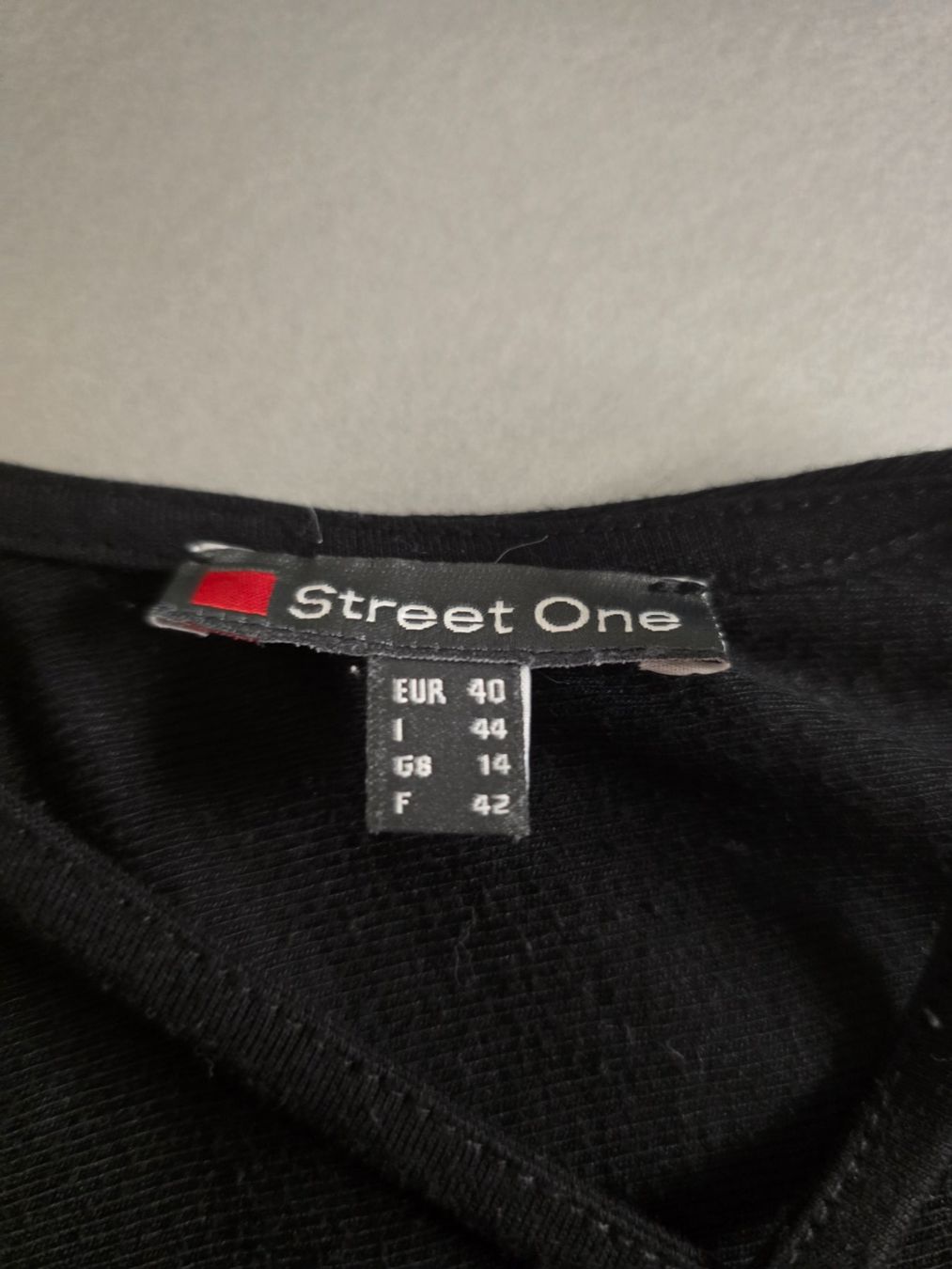 T-shirt: Street One Shirt – Usato da Arch venduto da Alessia 2