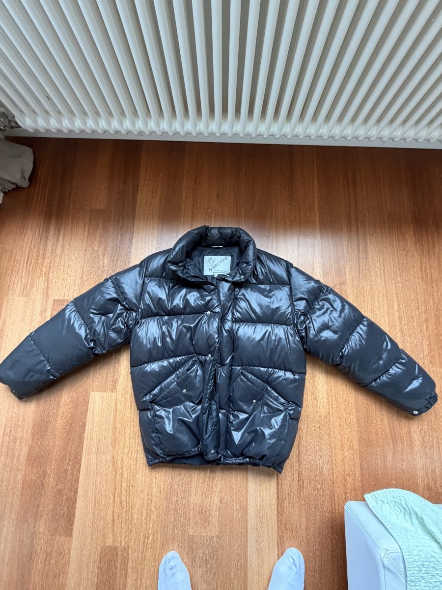 Moncler Giacche: Moncler Daunenjacke – Usato da Forch venduto da Speedyrun
