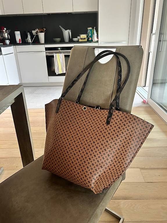 Taschen für Damen: sac à main réversible – Neu und originalverpackt aus Colombier VD von syl_5vdb