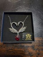 Alchemy Gothic : 2 cygnes noirs avec cœur de swarovsky
