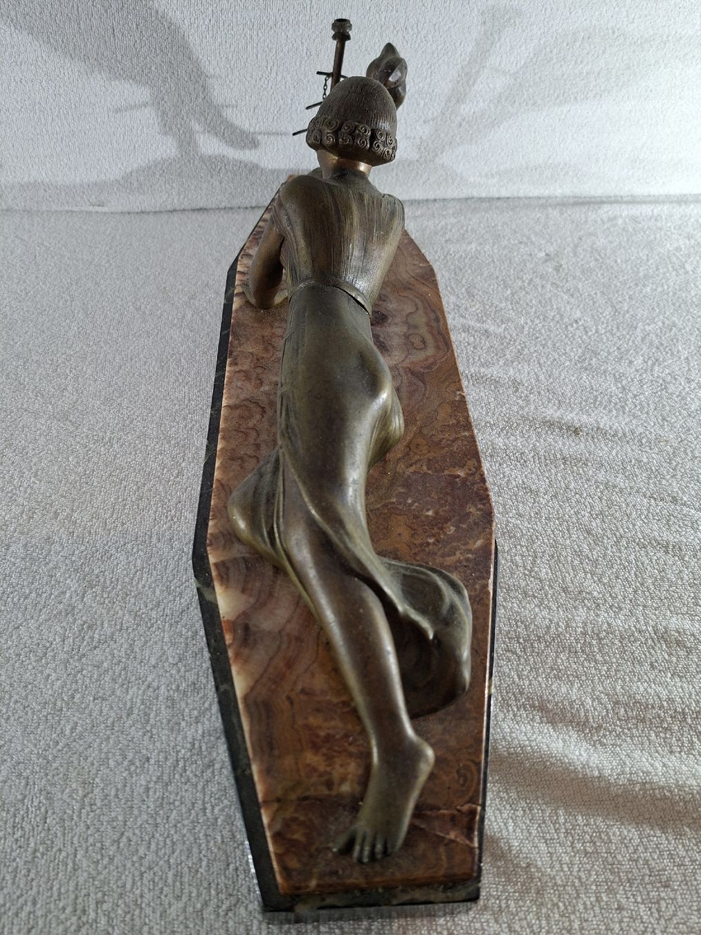 Skulpturen & Statuen: Art Deco Bronze auf Marmorsockel – Gebraucht aus Grindelwald von carro5 4
