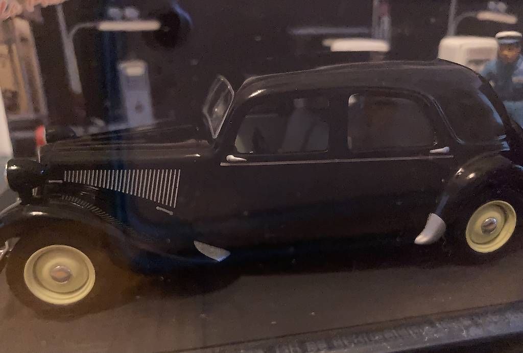 Modellini d'auto: Citroen Traction II Modell Auto  – Nuovo e nell'imballaggio originale da Basel venduto da Imack 1