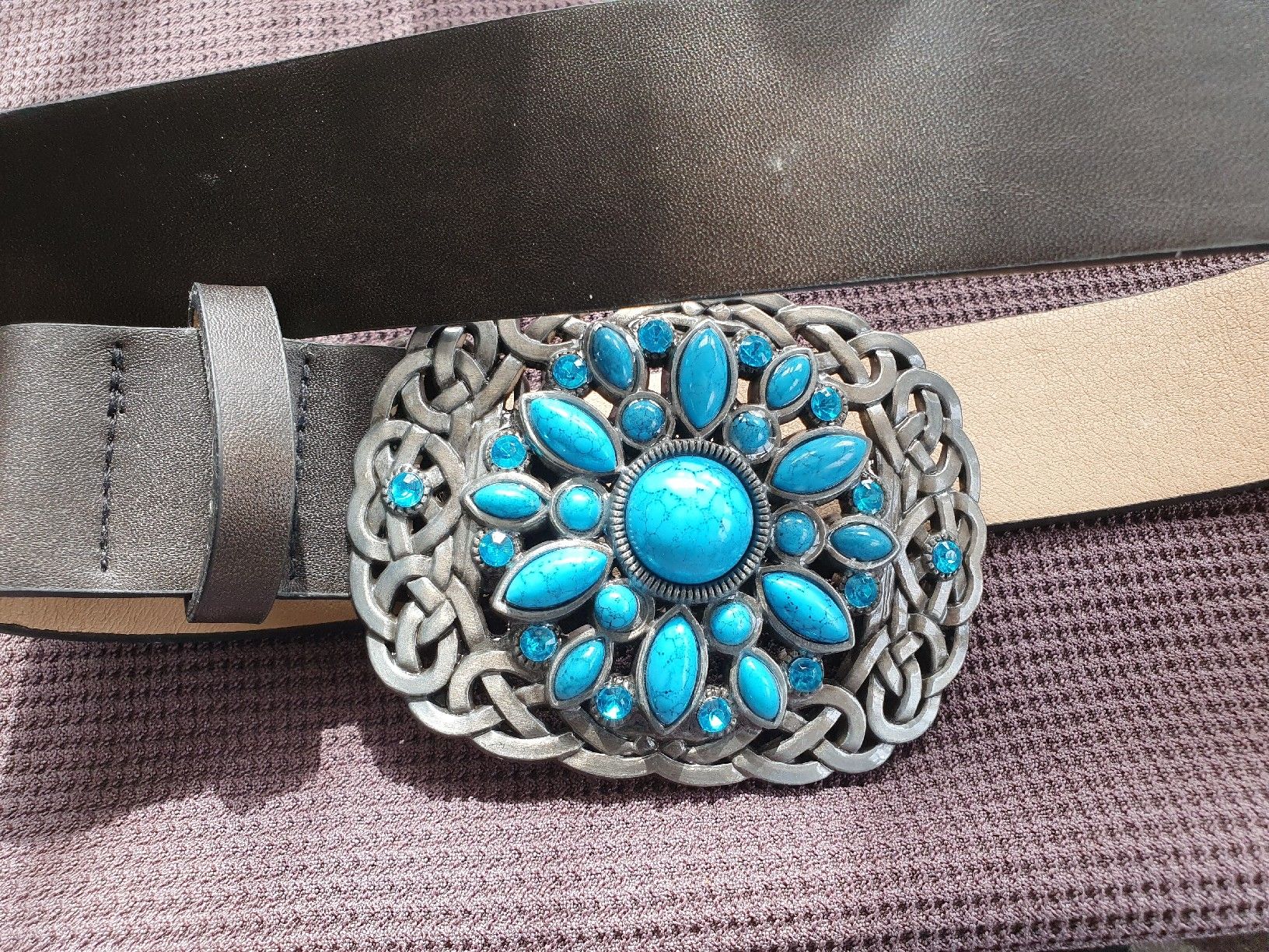 Cinture: Schicker Damen Gürtel mit Schnalle – Nuovo e nell'imballaggio originale da Läufelfingen venduto da Netti04