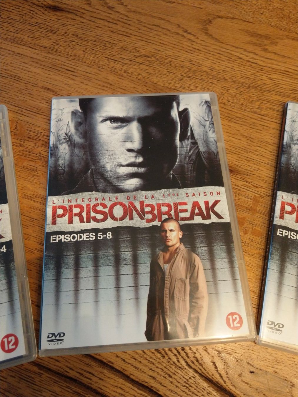 Tutti i DVDs: Prison Break saison 1 – Usato da Neyruz FR venduto da Akaraion-KFT 2