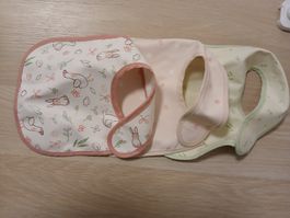 3 Lätzchen / bib