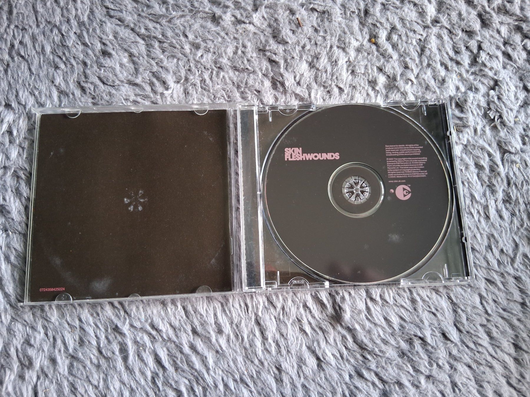 CD: SKIN      FLESHWOUNDS    CD – Usato da Wetzikon ZH venduto da Ramones01 2