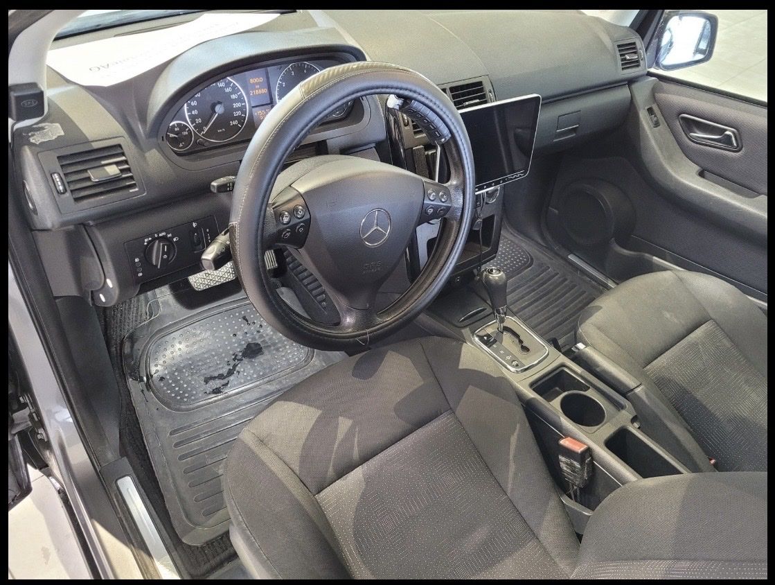 Mercedes-Benz Automobili: Mercedes-Benz A 180 Avantgarde – Usato da St. Gallen venduto da haf_c68g 7