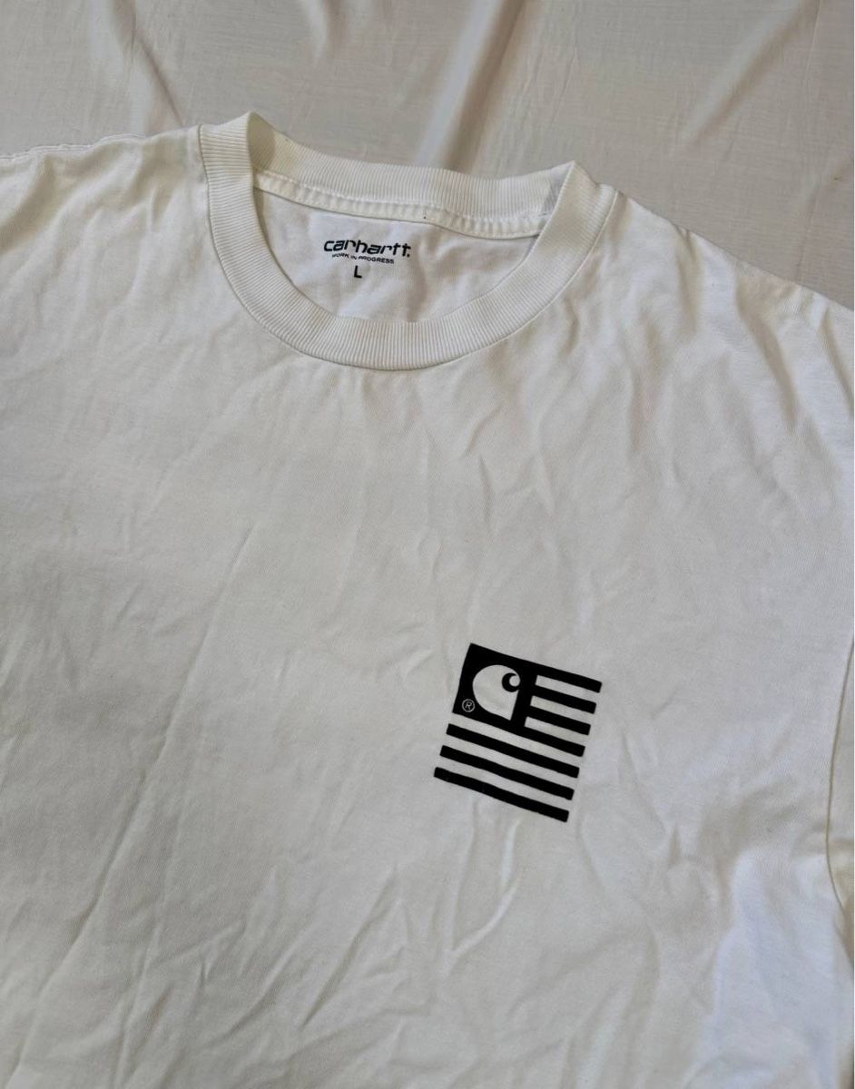 Carhartt T-shirts: Carhartt Tshirt  – D'occasion à Pfäffikon ZH par Nataliia. 1