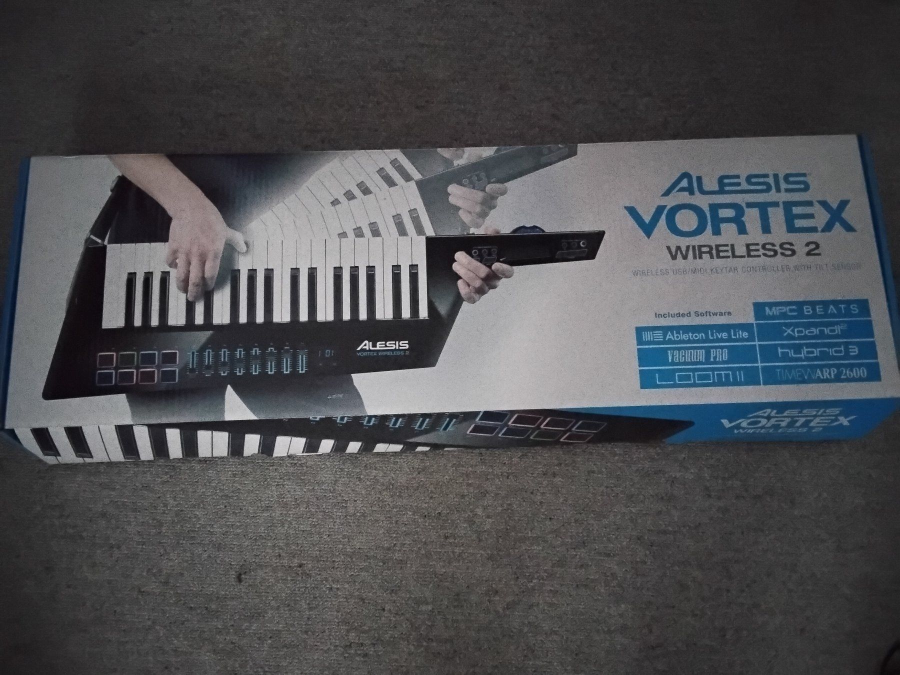 Alesis Strumenti musicali: Keytar Alesis – Nuovo e nell'imballaggio originale da Oberglatt ZH venduto da Pumuckel84