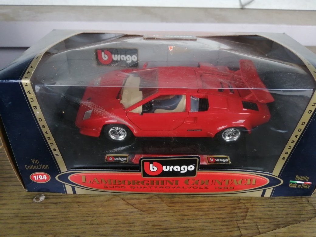 Bburago Voitures modèles: Lamborghini Countach 1988 Burago VIP Collection 1/24 – Neuf (Voir description) à Thun par Pemoya 3