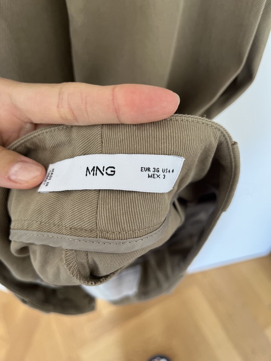 Mango Pantaloni: Elegante Marlenehose khaki Mango 36 – Usato da Herrliberg venduto da spunggi 1